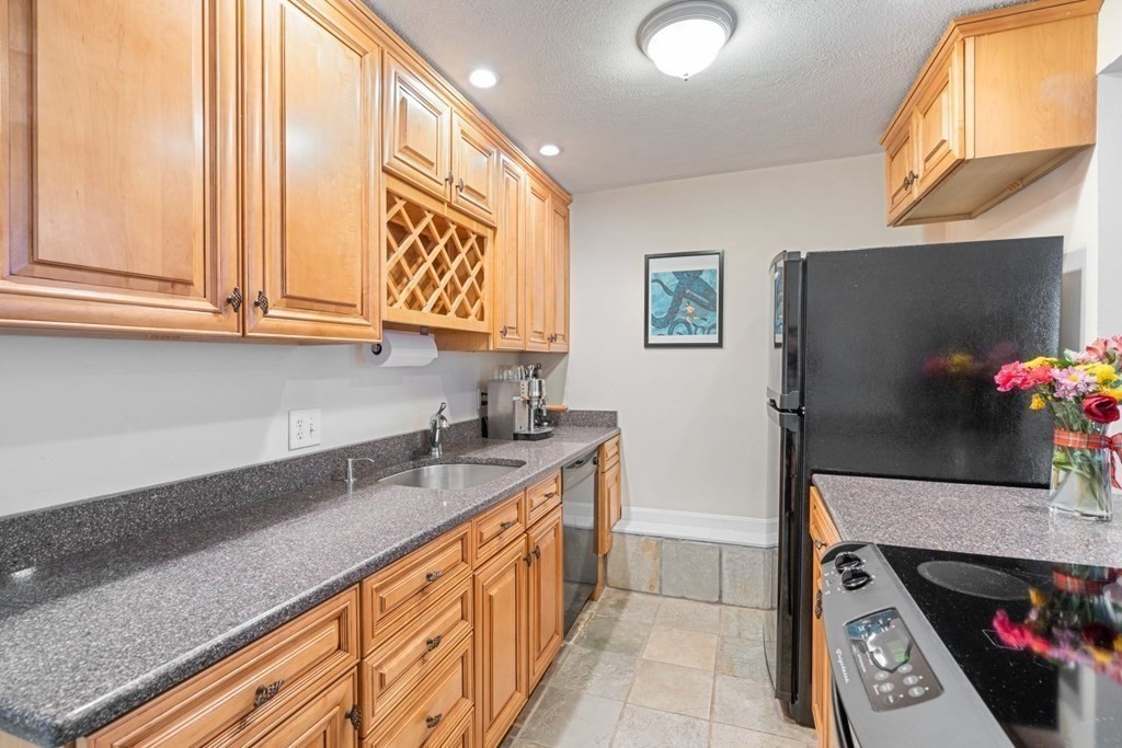 249 W Newton St, South End