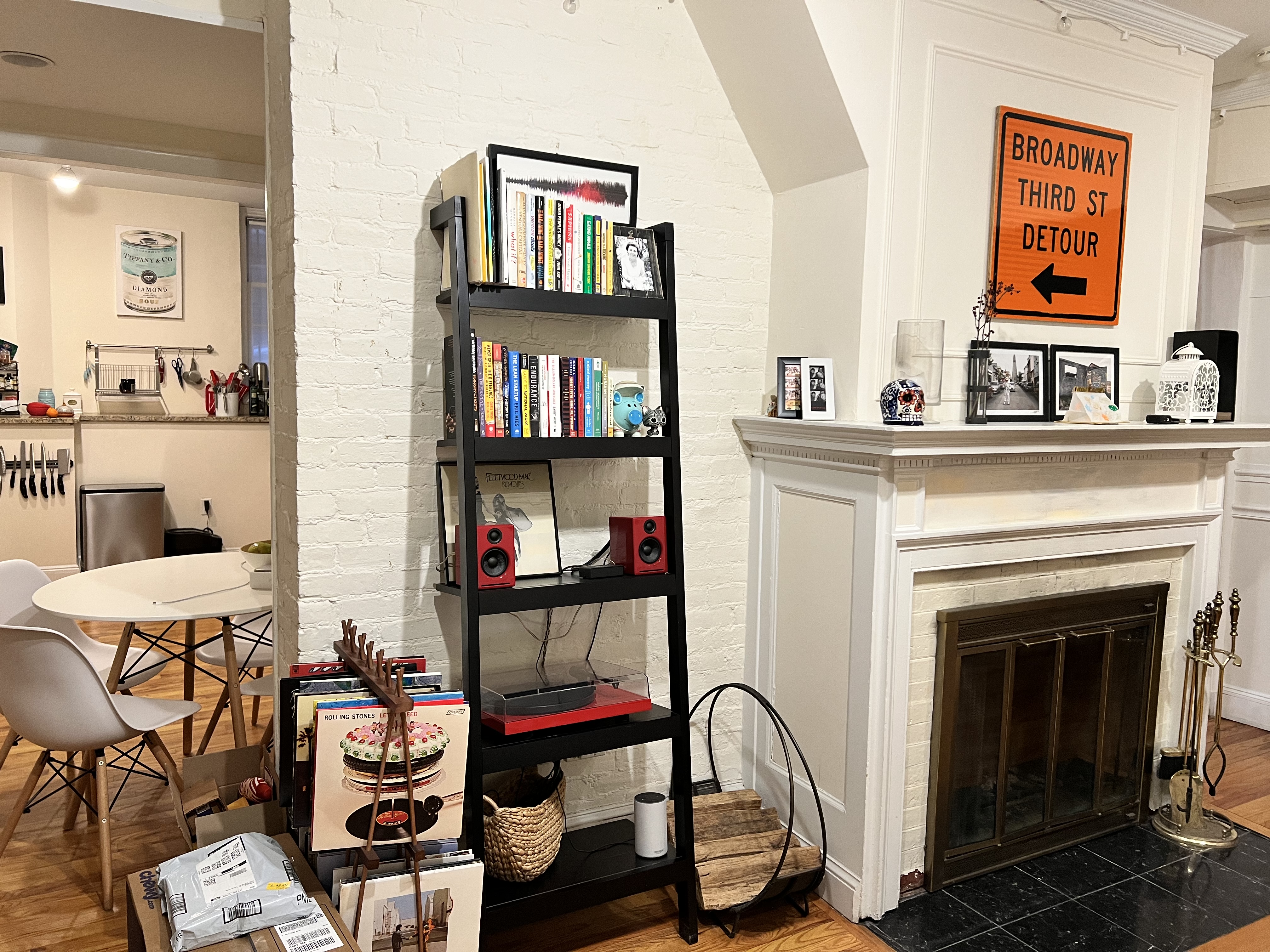 112 Pinkney, Beacon Hill