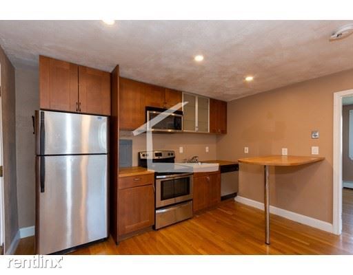 47 Gardner St, Allston