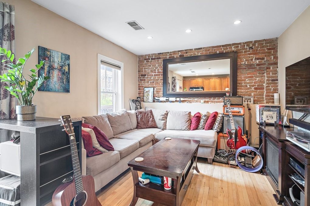 764 E 6th, South Boston