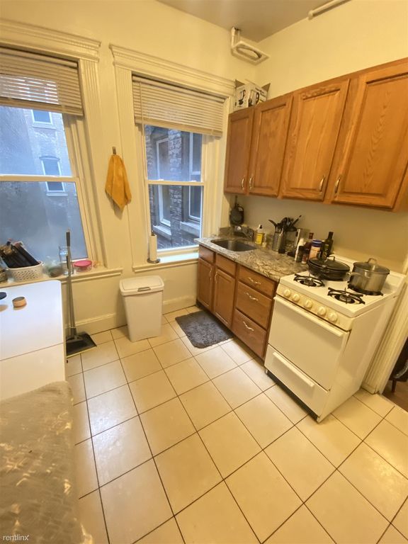 28 Westland Ave, Fenway