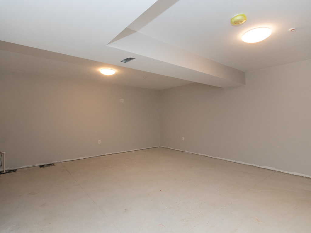 123 Centre, Dorchester