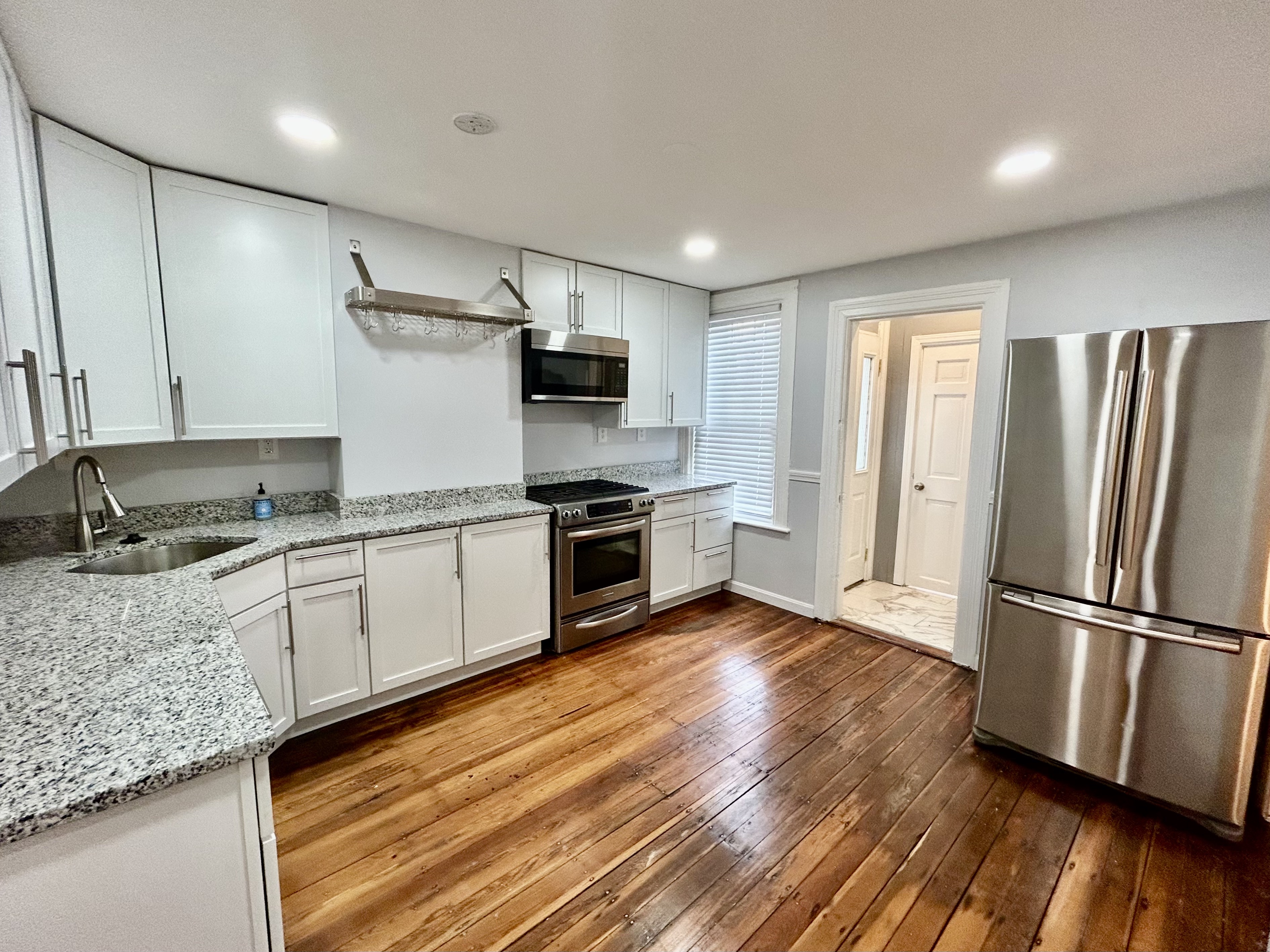 594 East 5th St, South Boston