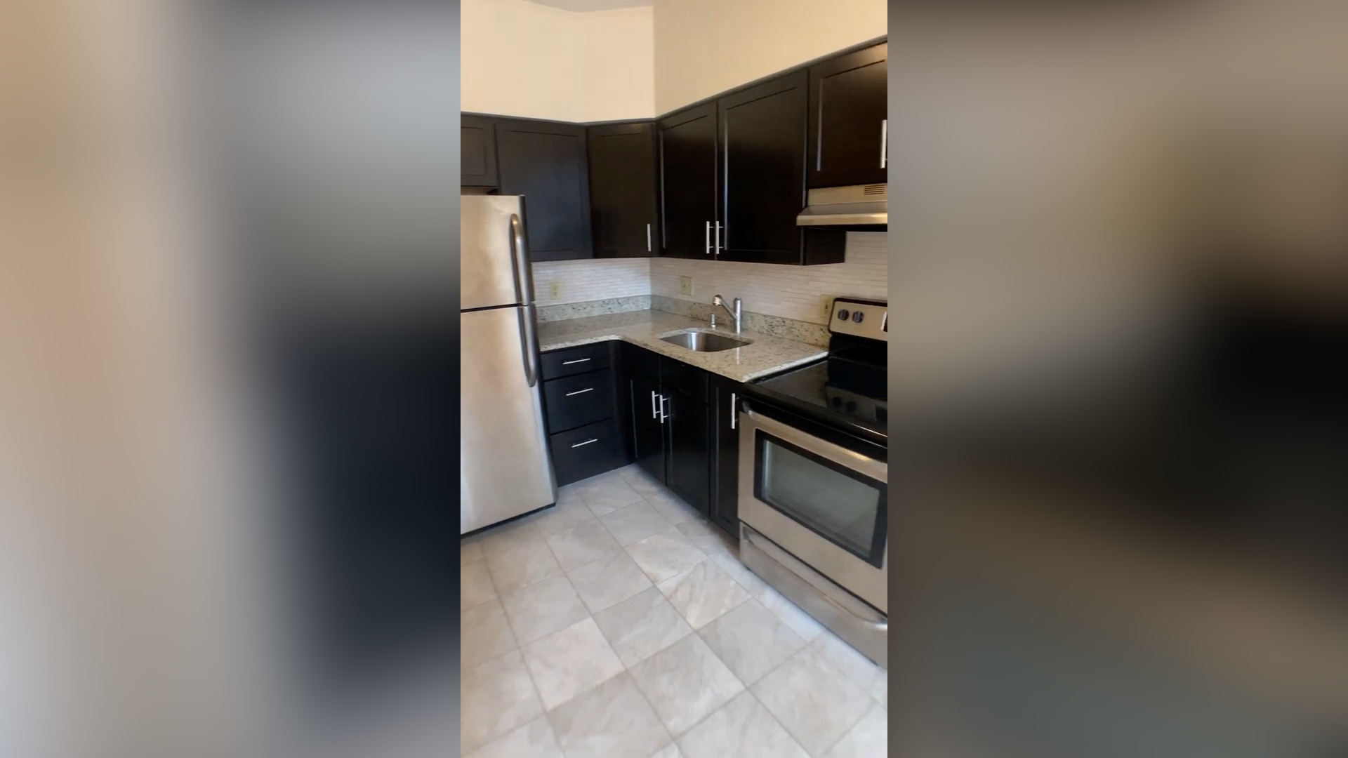 81 Essex St, Chinatown