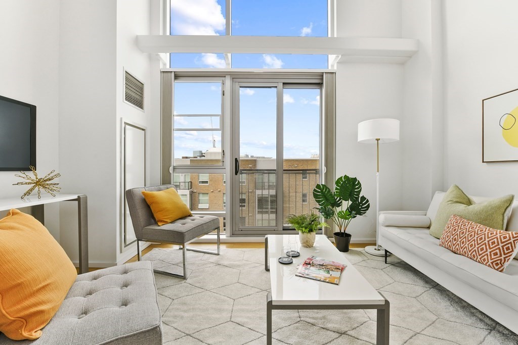 1 Earhart St, East Cambridge