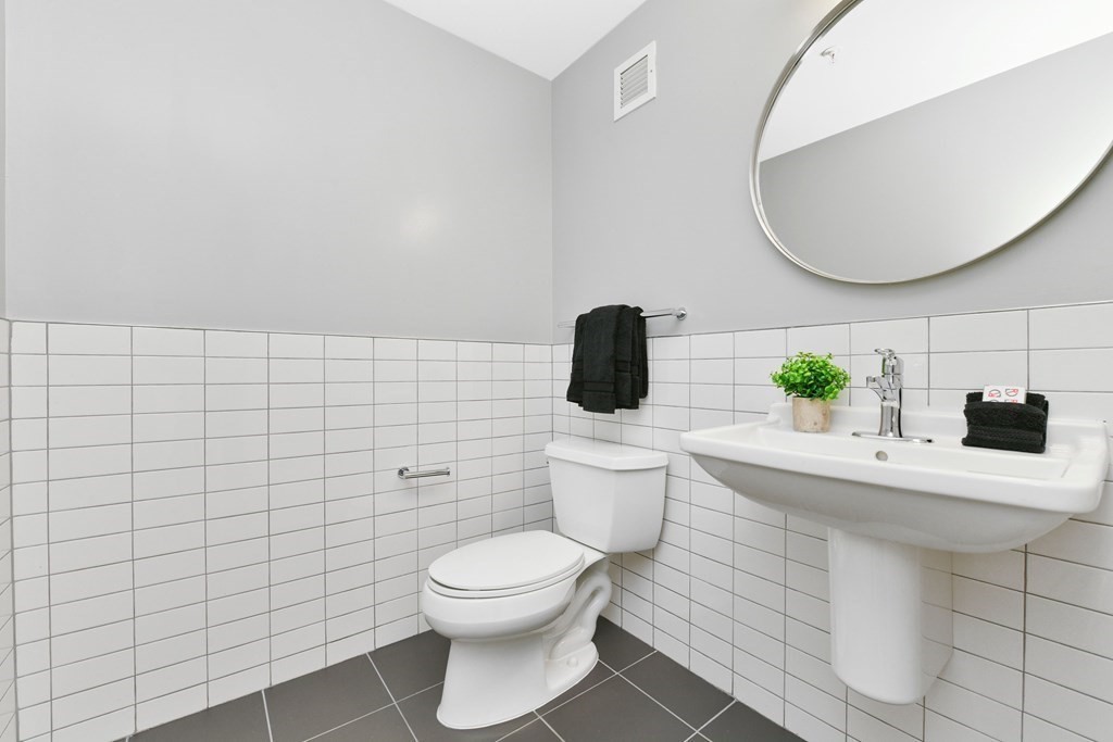 1 Earhart St, East Cambridge