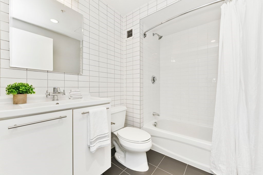 1 Earhart St, East Cambridge