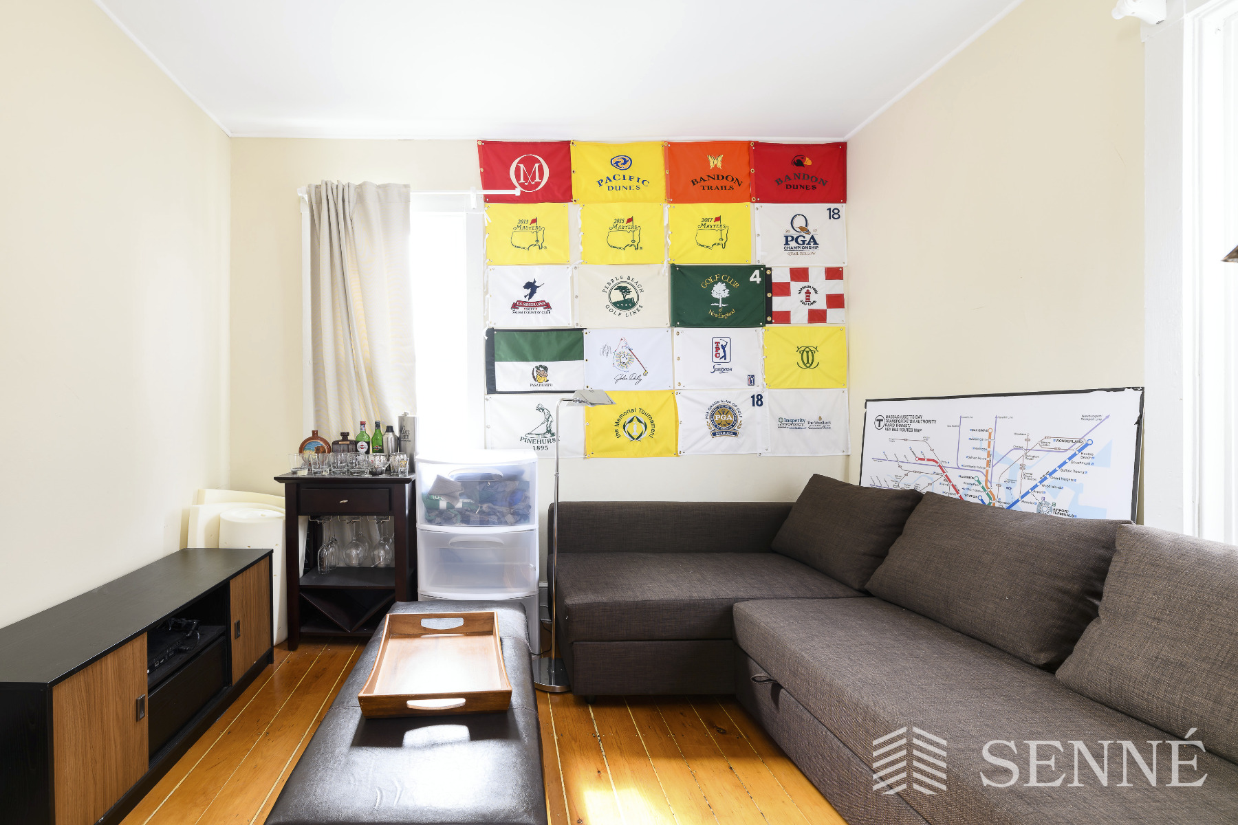 1 Hampshire Ct, Mid Cambridge