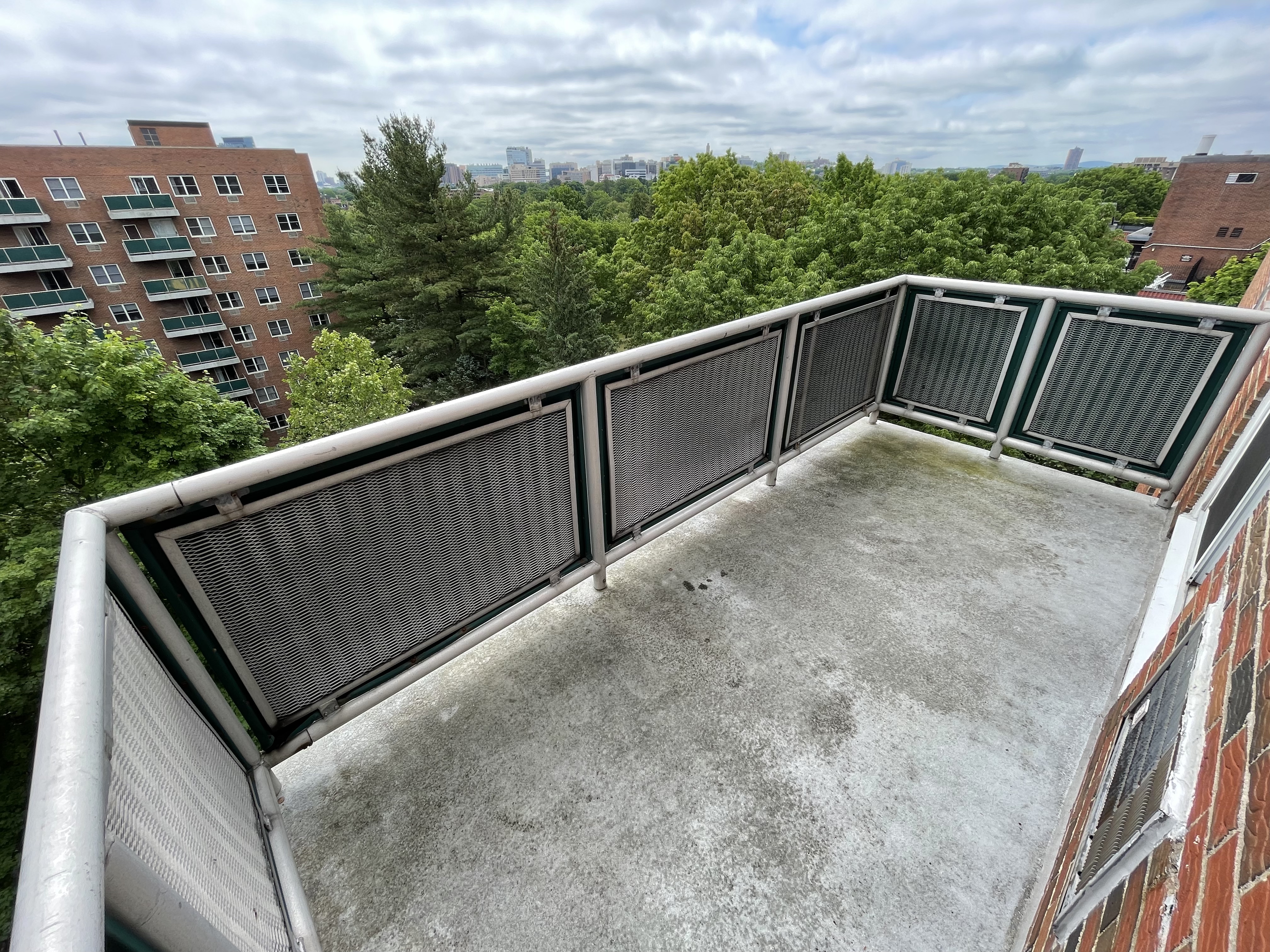 185 Freeman St, Longwood