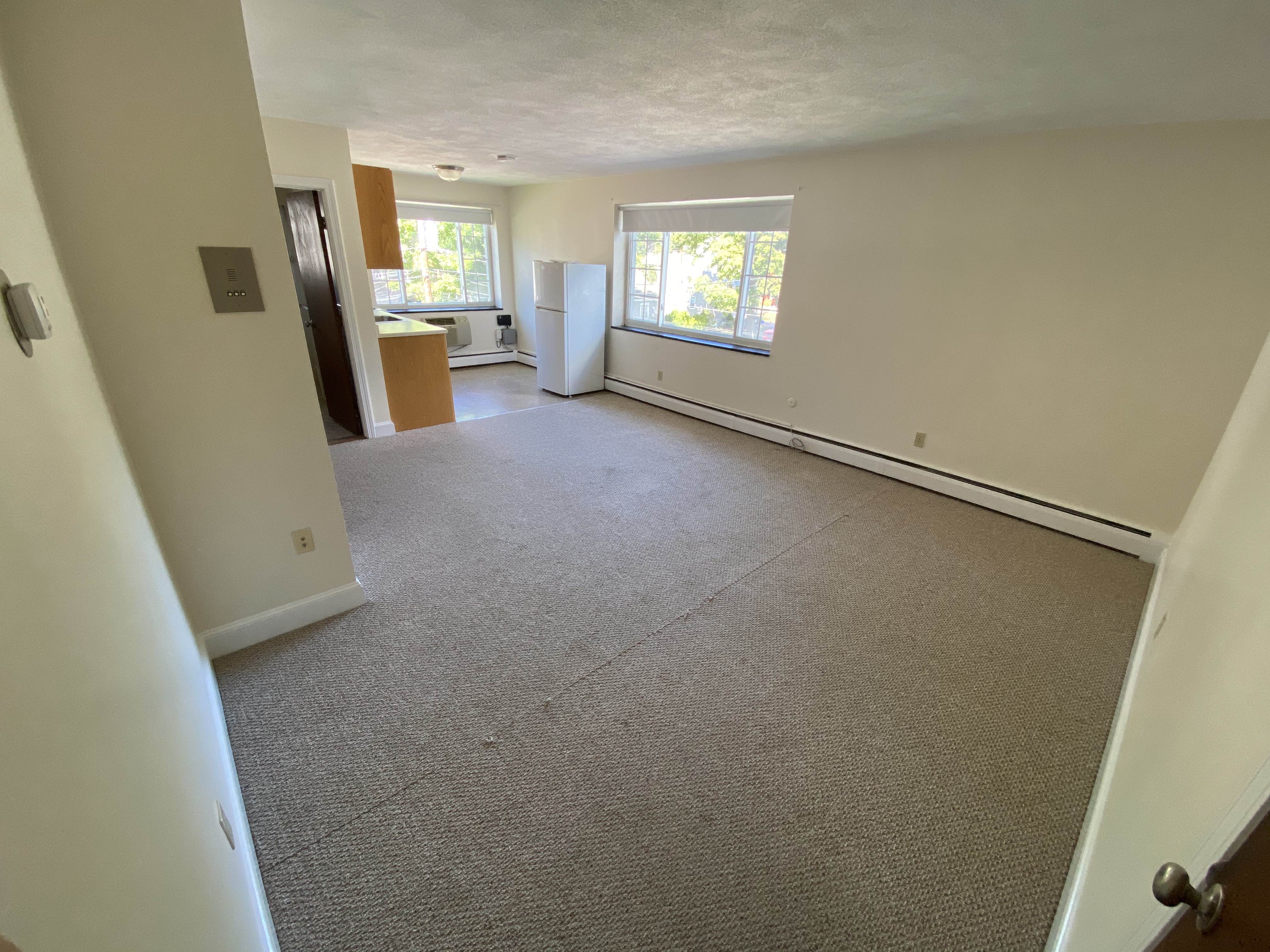 4 Brattle Dr, Arlington