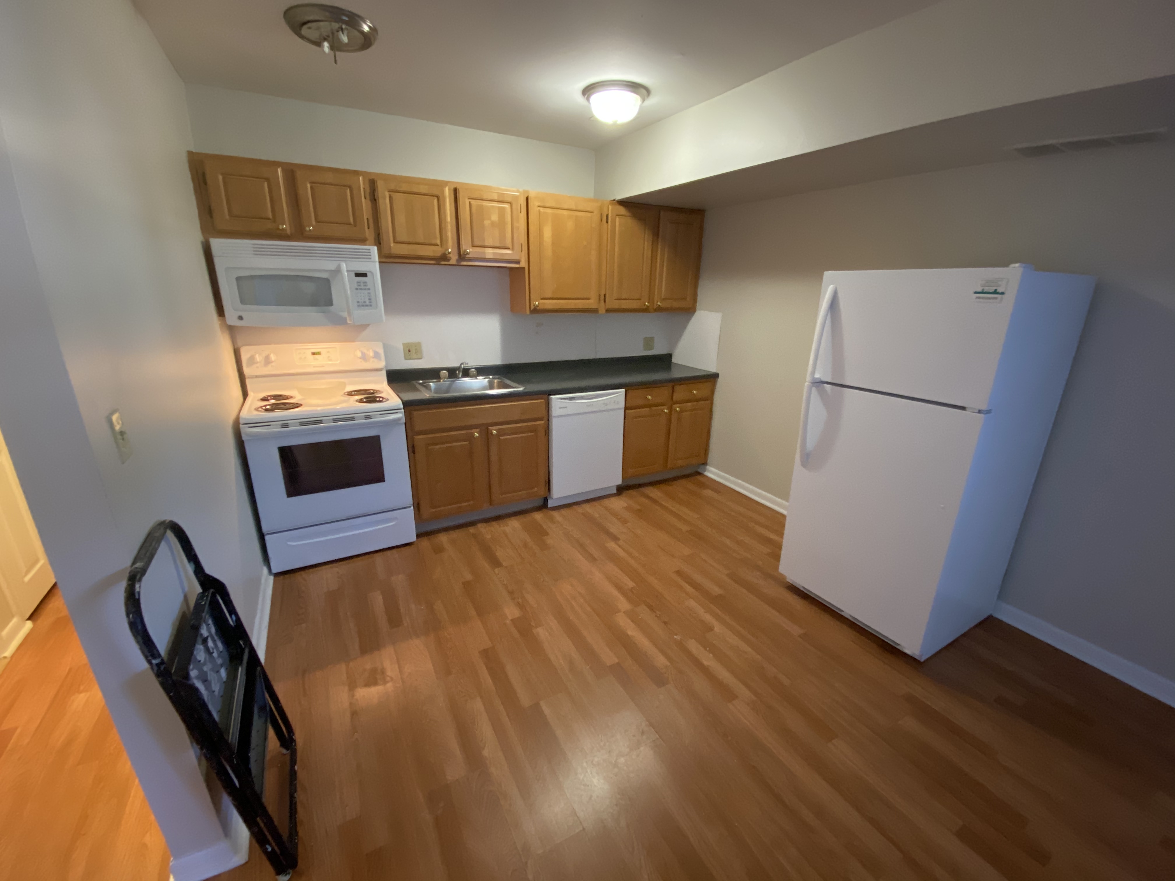 10 Westgate Dr, North Woburn