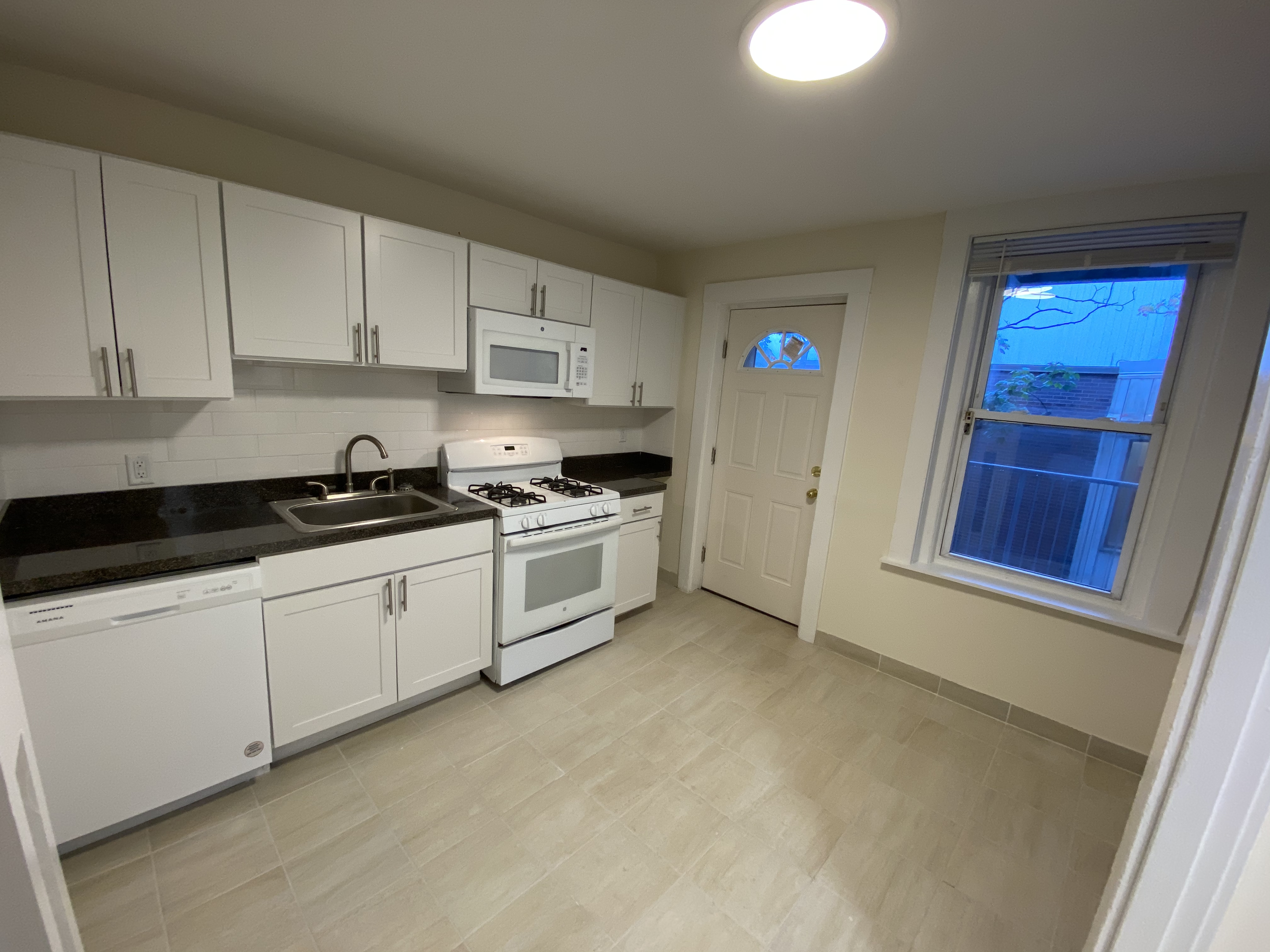 6 Barrows St, Allston