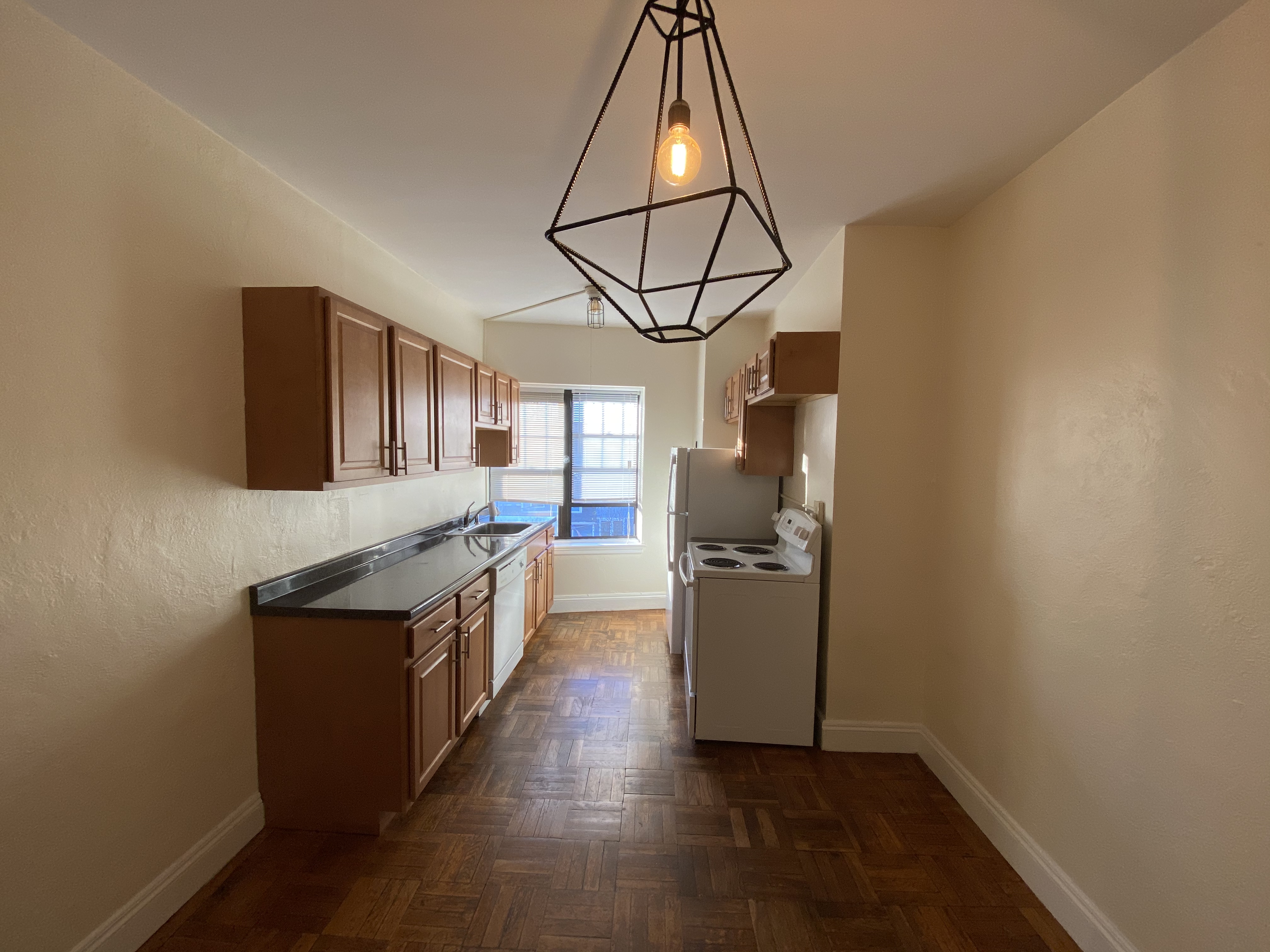 2 Elmwood Ave, Winchester Town Center