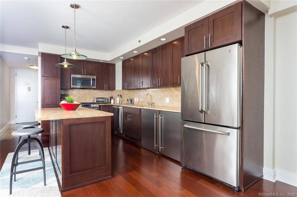 1 Broad St, Downtown Historic District