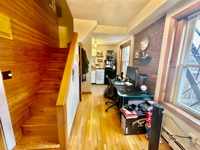 435 Hanover, North End