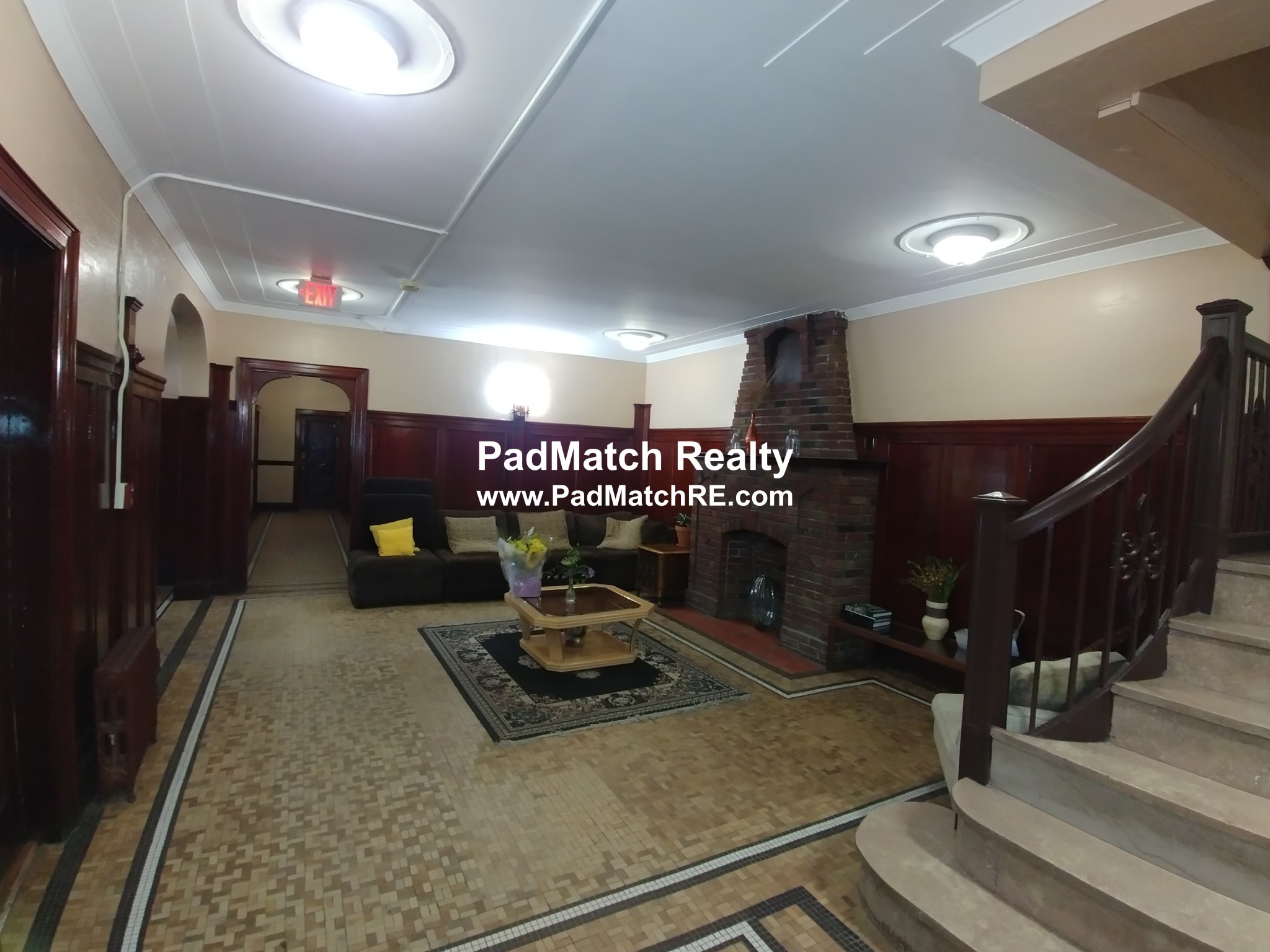 2045 Commonwealth Ave, Brighton