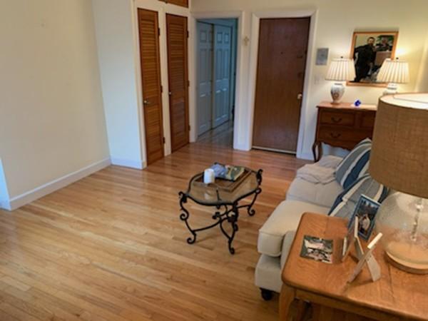 164 Salem St, North End