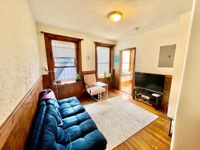 4 Garden Court St, North End