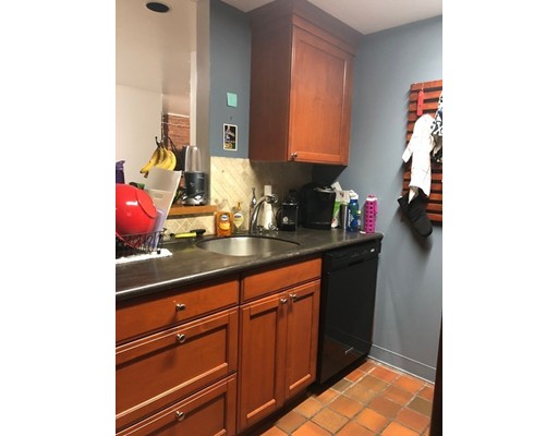 111 Gainsborough St, Fenway