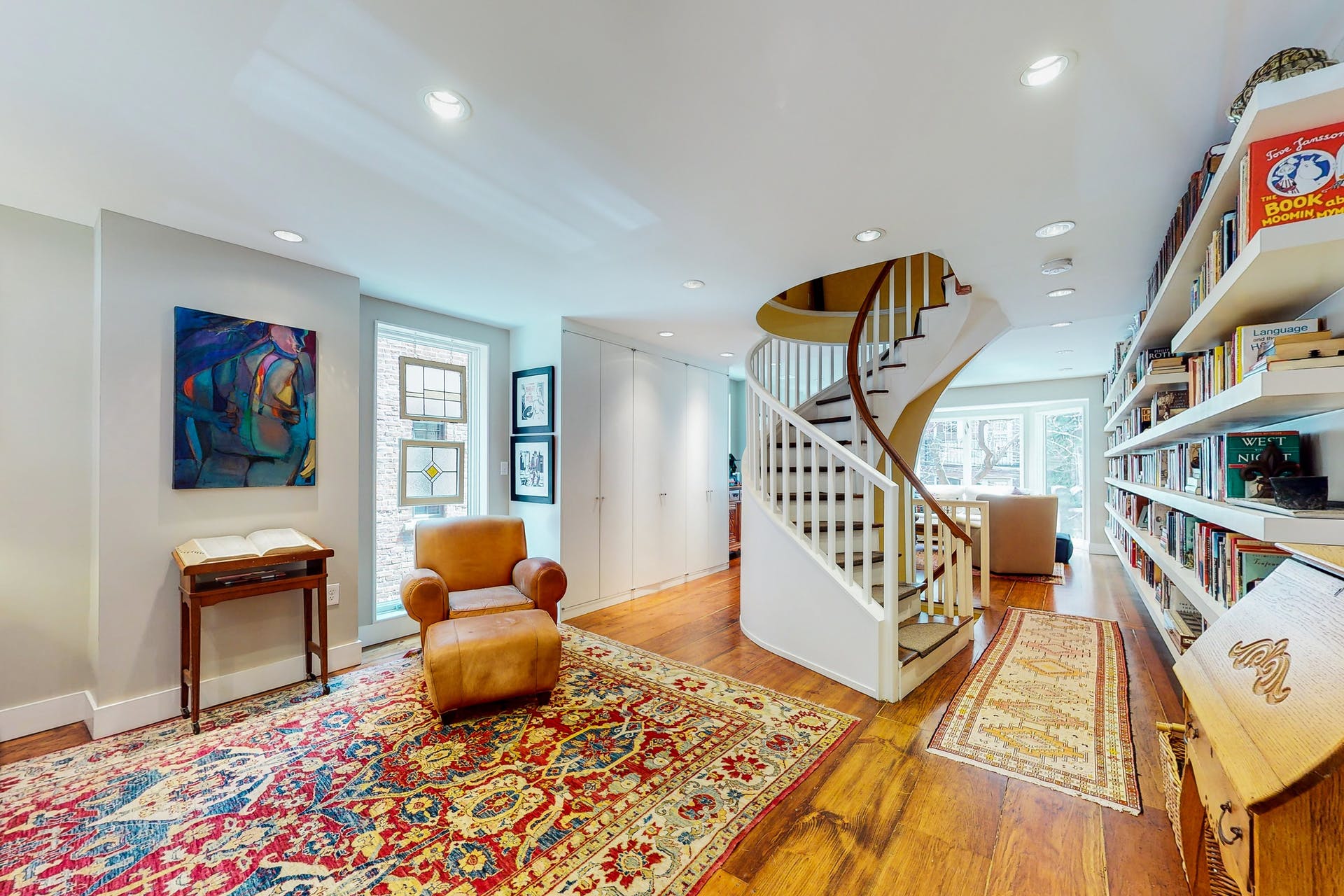 1 Lawrence St, South End