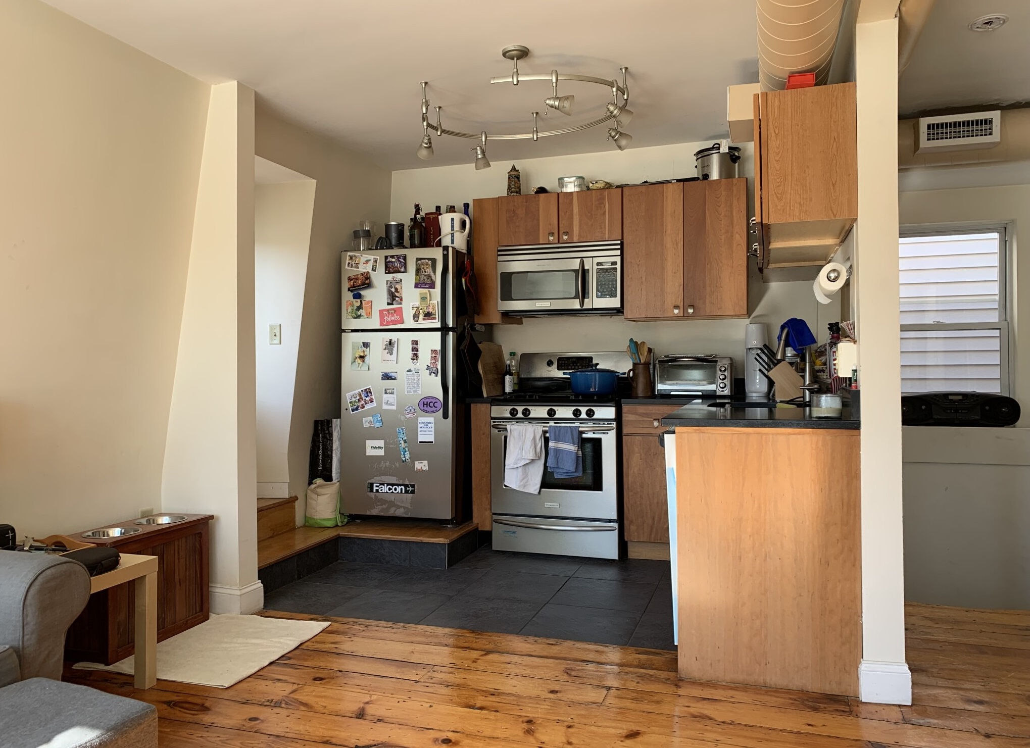 10 Cottage St, East Boston