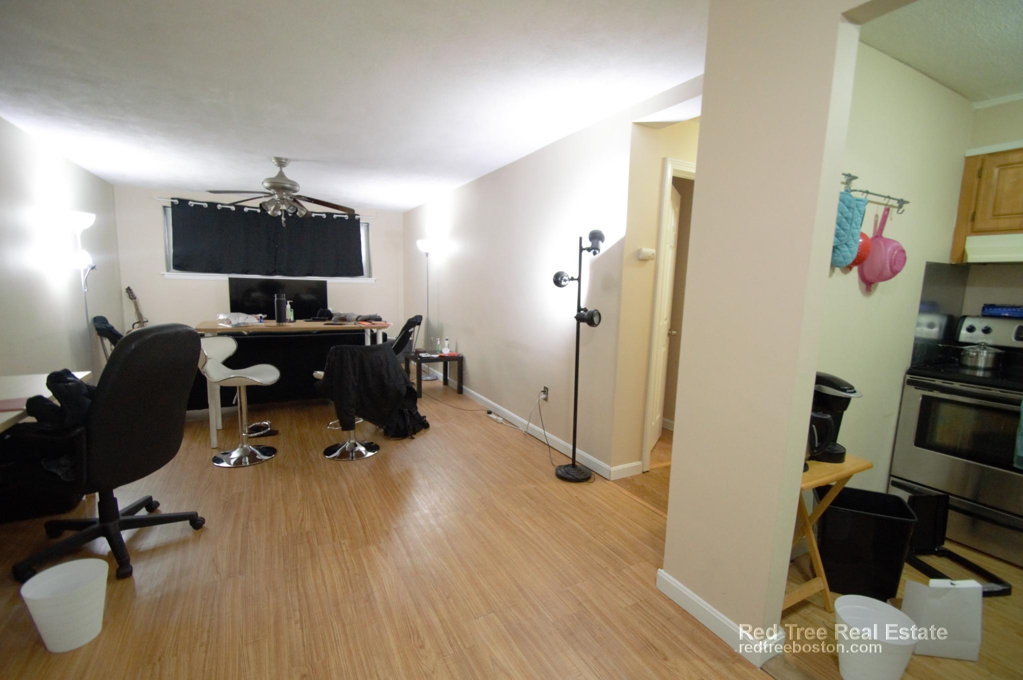 20 Radcliffe Rd, Allston