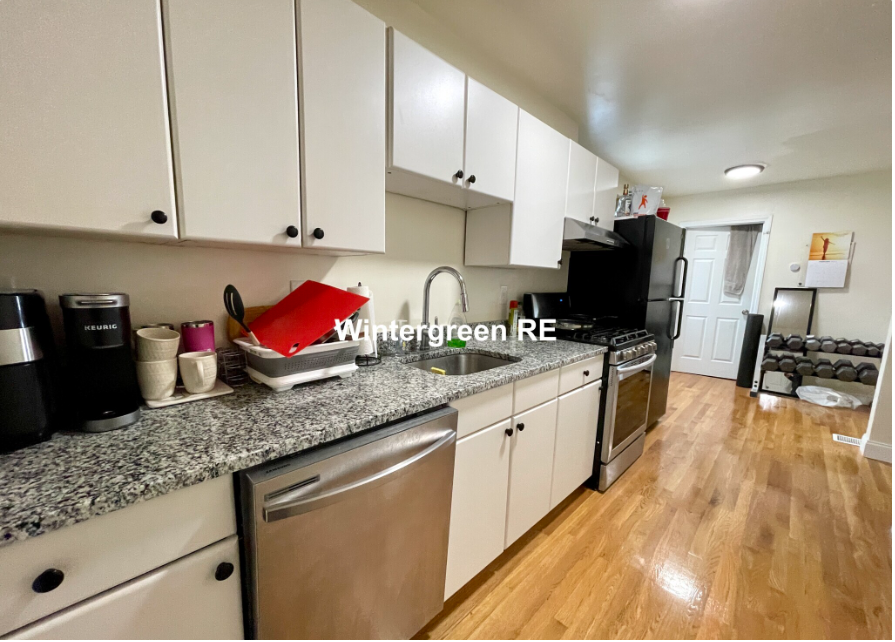 523 3rd St, South Boston