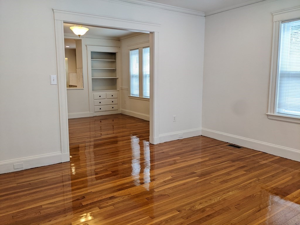 1 Hillview Ave, Roslindale