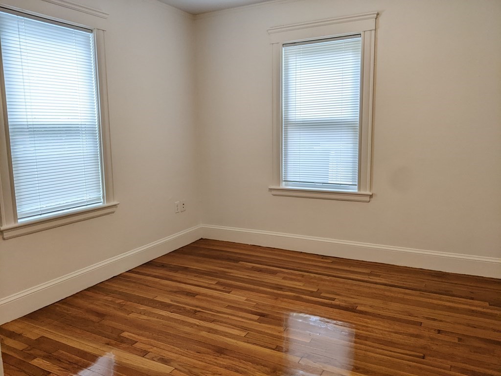 1 Hillview Ave, Roslindale