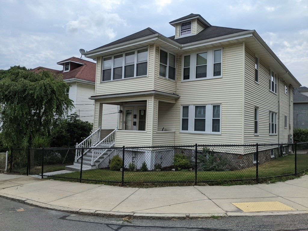 1 Hillview Ave, Roslindale