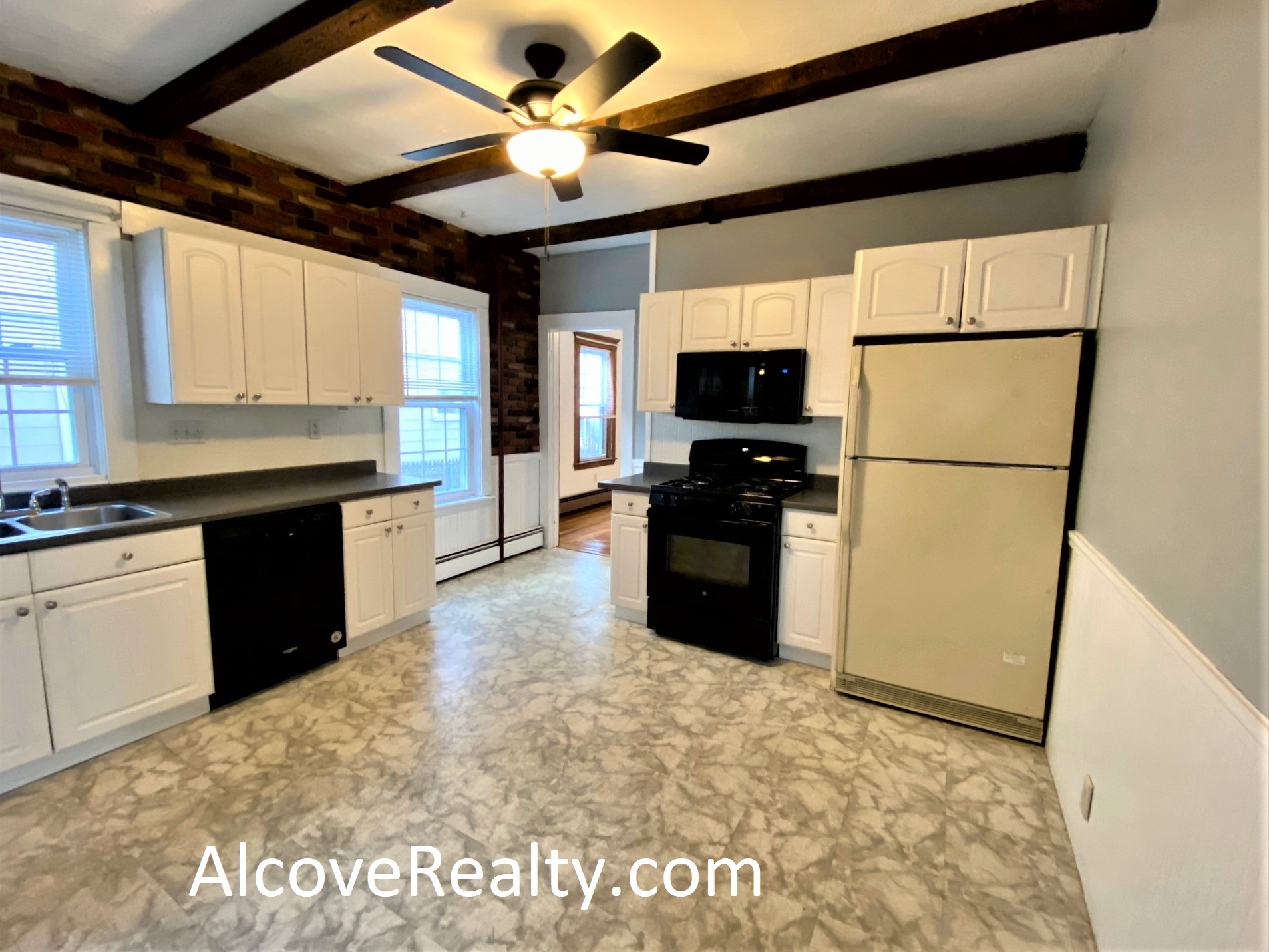 10 Bowdoin St, Medford