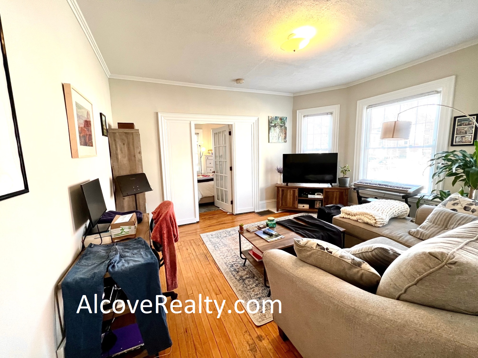 67 Willow Ave, Davis Square