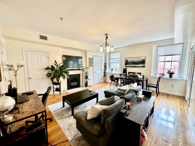 34 Mount Vernon St, Beacon Hill