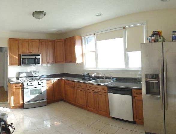 68 Winchester St, Medford