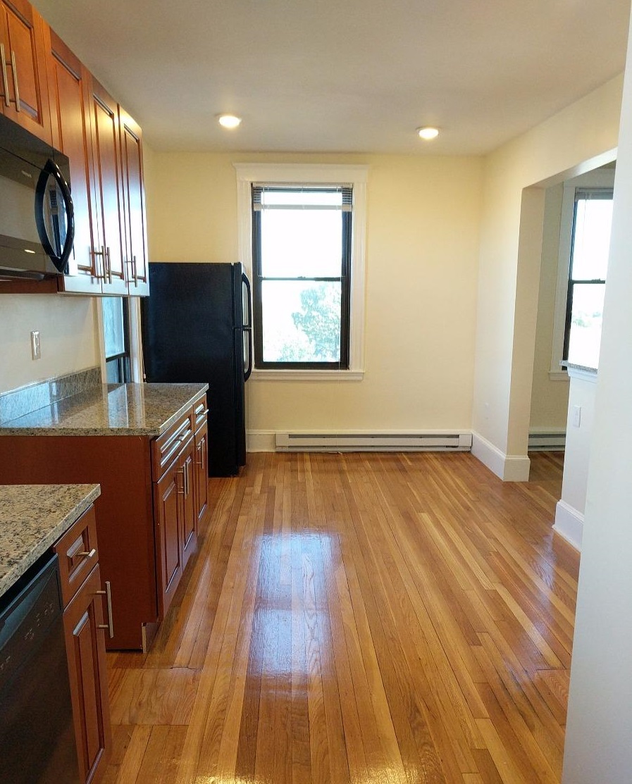 379 Broadway, Winter Hill