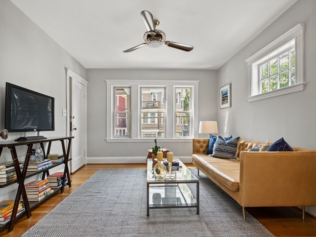 304 Lamartine St, Jamaica Plain