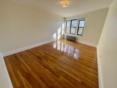 349 Pleasant St, Malden