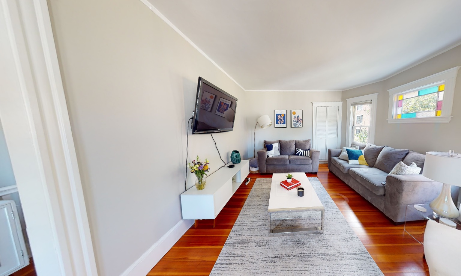 8 Chapman Pl, Harvard Square