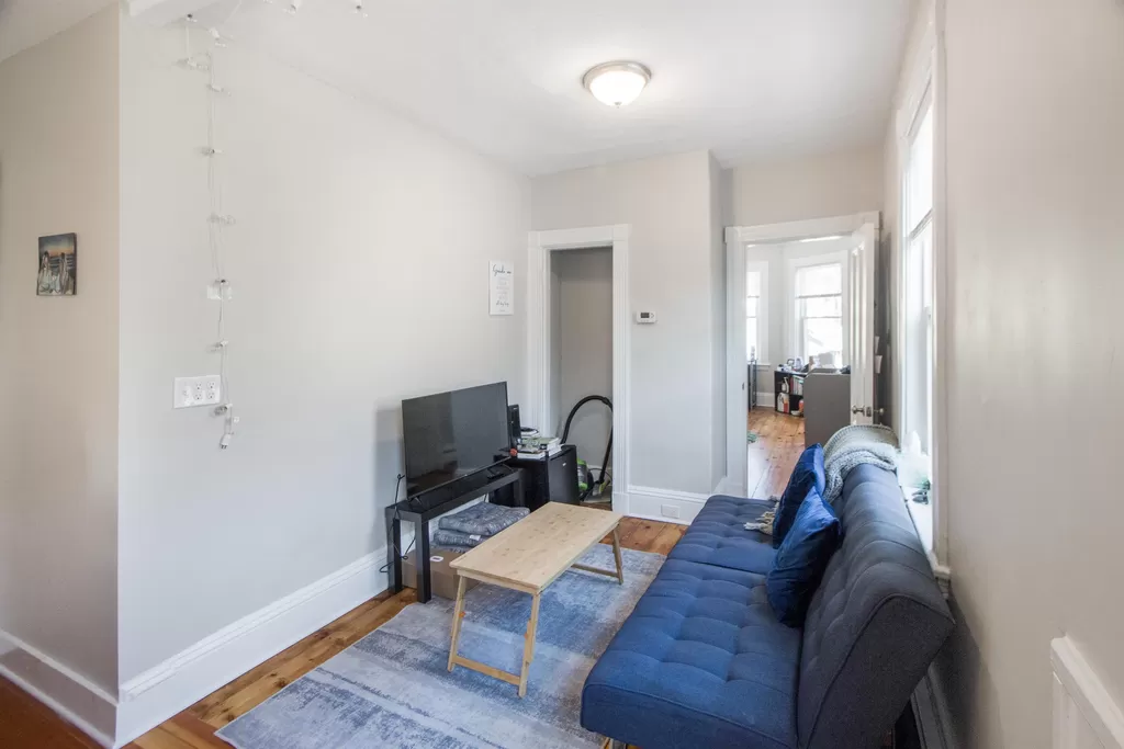 24 Suffolk St, The Port