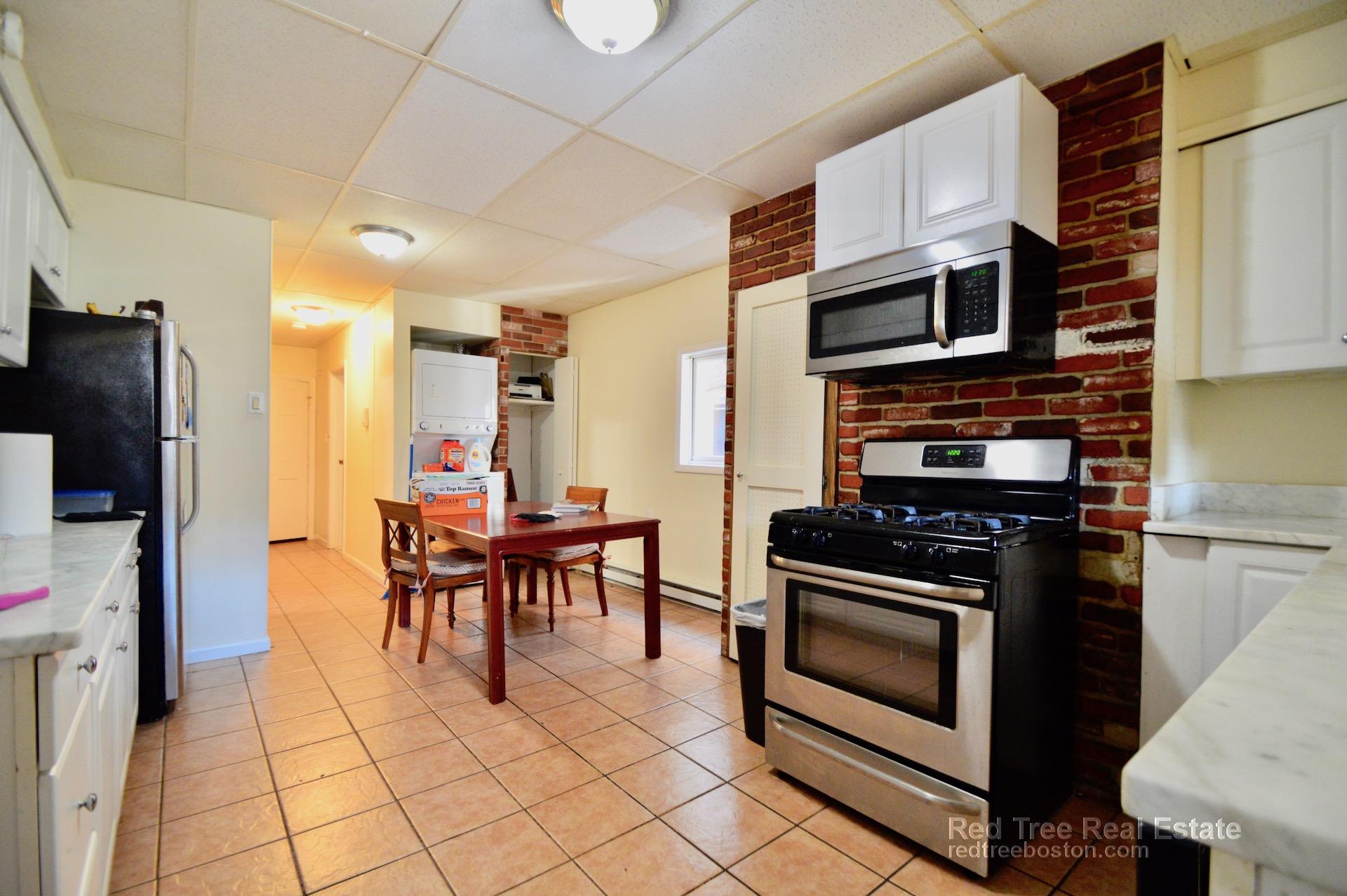 135 Orleans St, East Boston