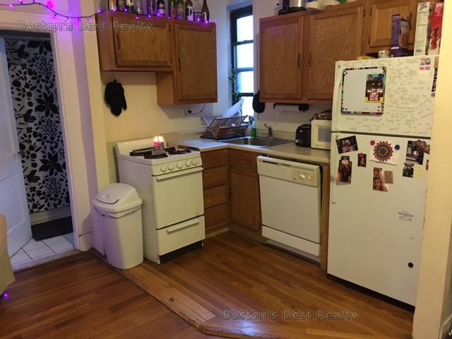 1318 Commonwealth Ave, Allston