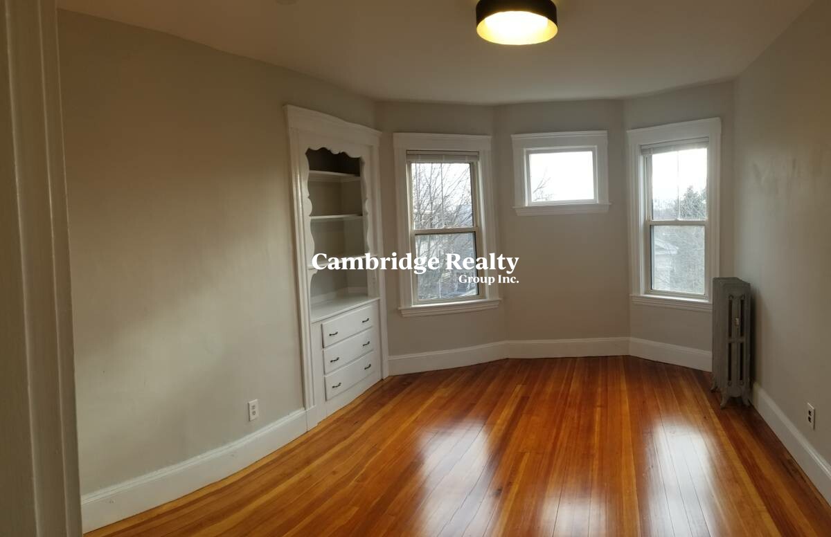 25 Fainwood Circle, Mid-Cambridge