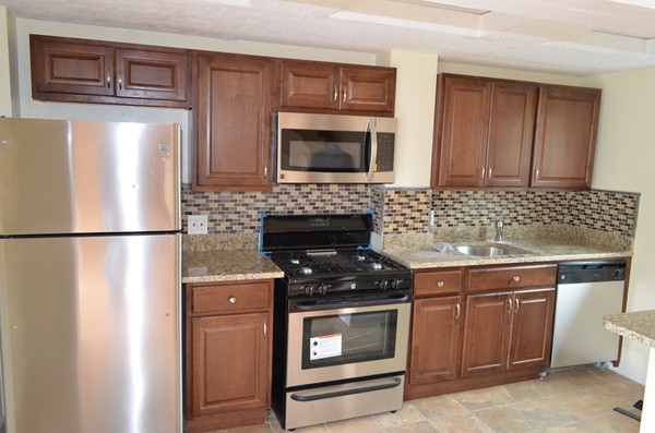 497 Poplar St, Roslindale