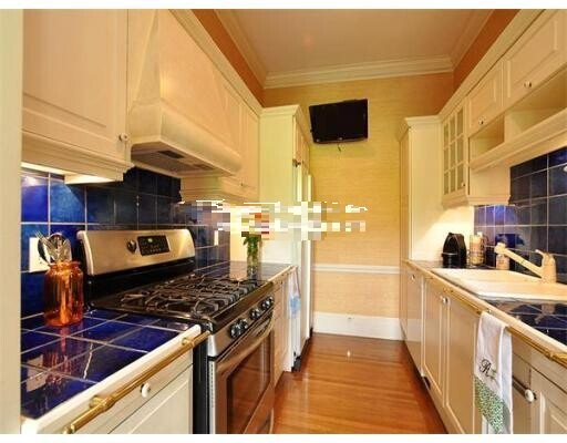 318 Commonwealth Ave, Back Bay