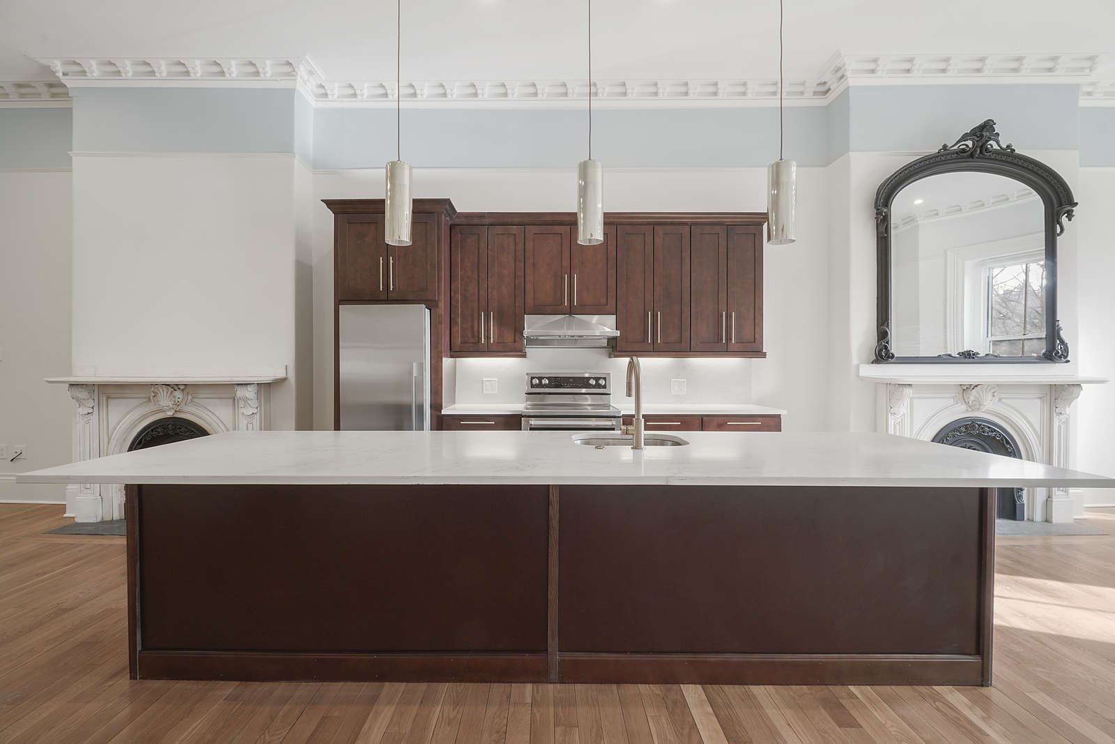 554 Massachusetts Ave, South End