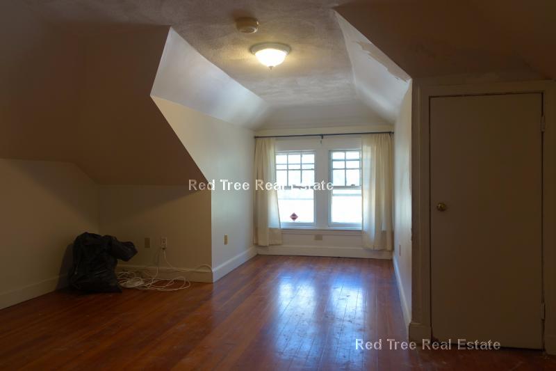 163 Strathmore Rd, Brighton