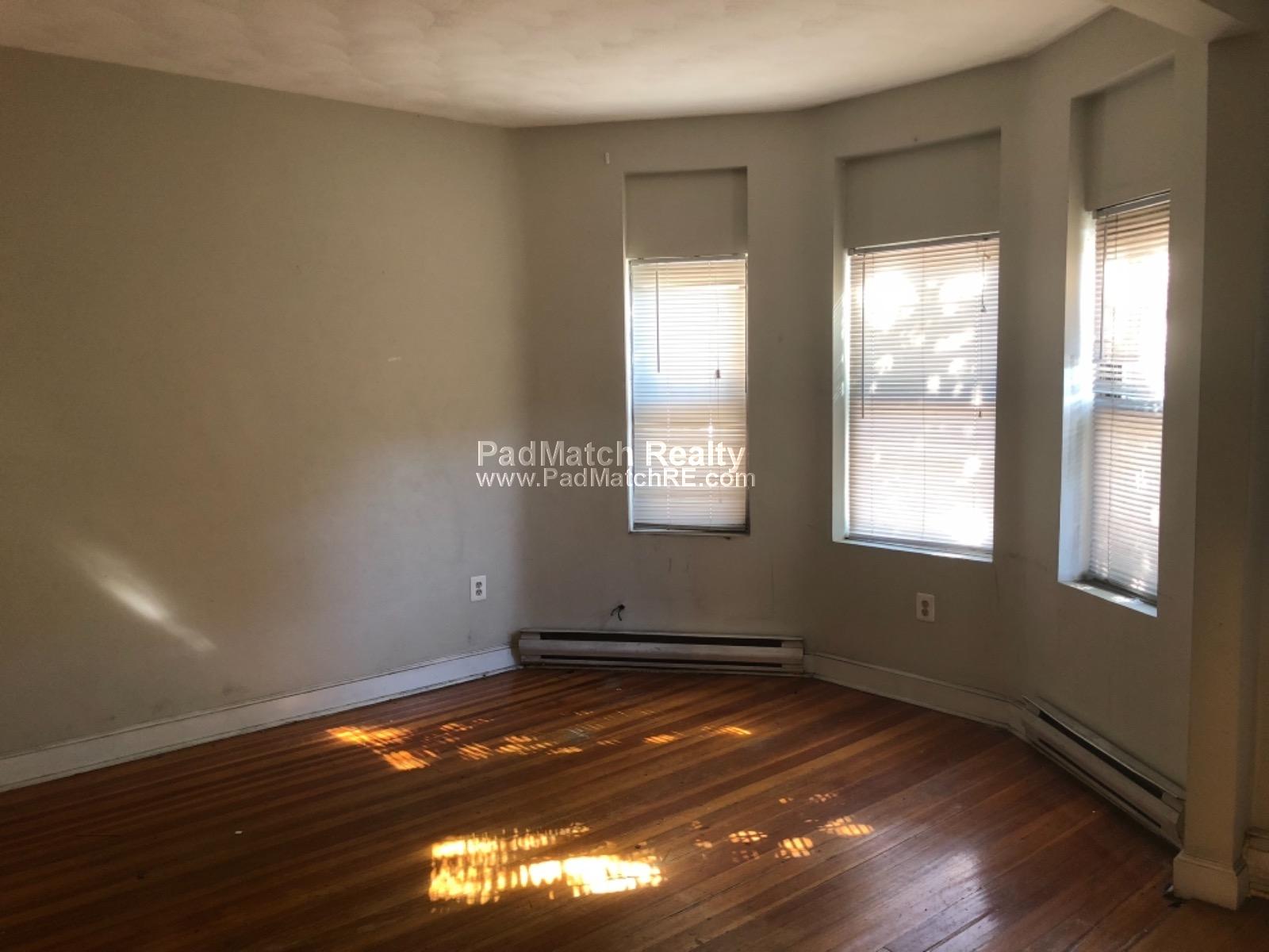 891 Huntington Ave, Mission Hill