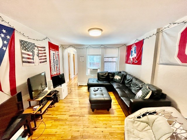 109 Salem St, North End