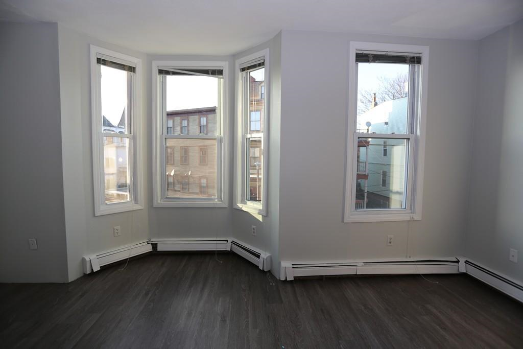 21 Eutaw St, East Boston