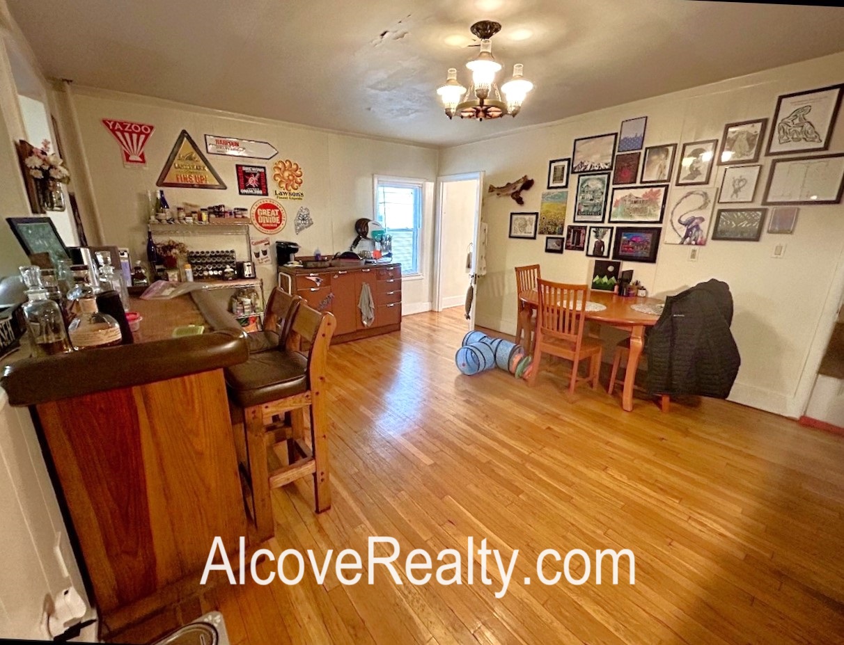 29 Cherry St, Davis Square